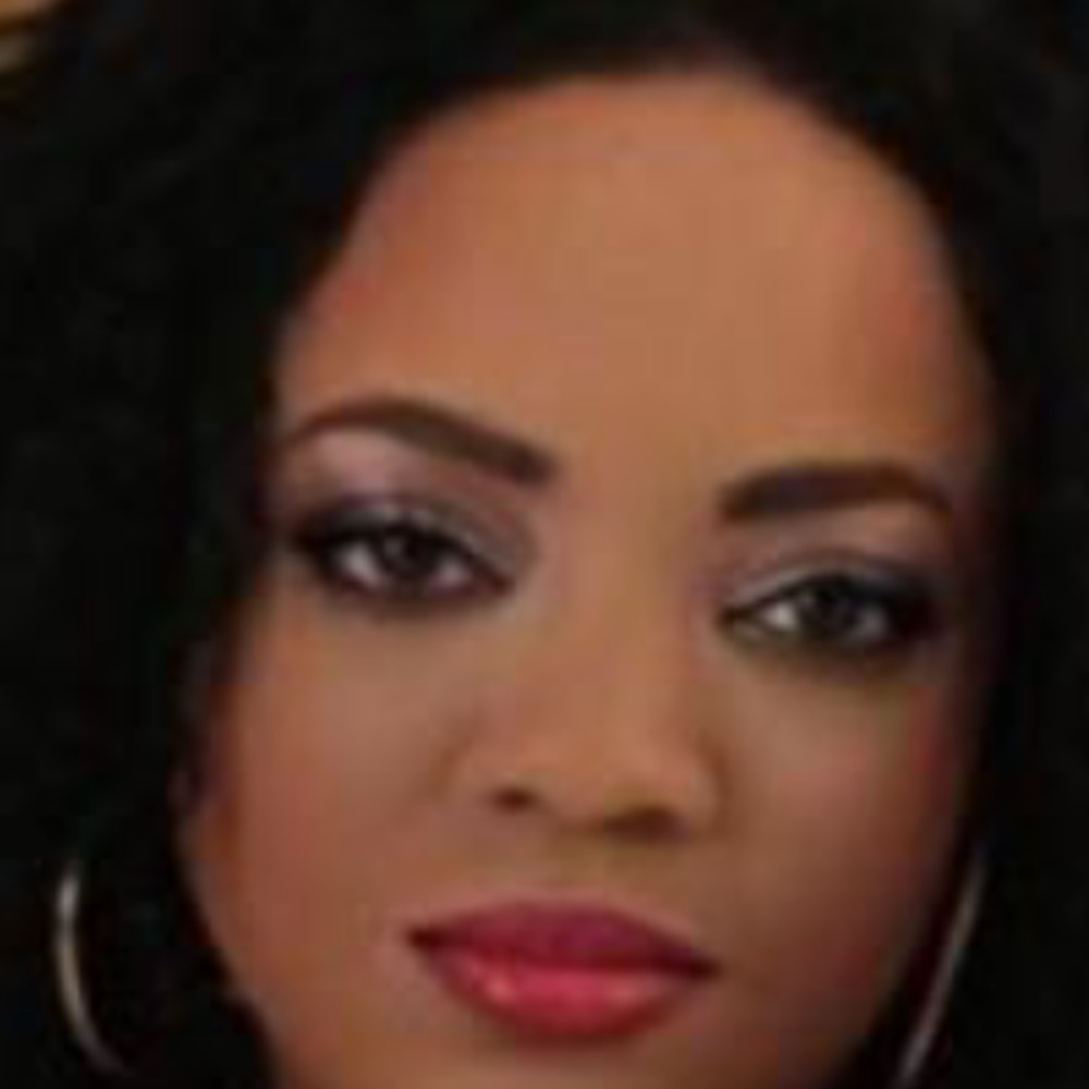 Meet your Posher, Gina